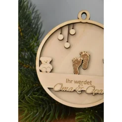Schwangerschaft verkünden Christbaumkugel aus Holz in 3D Optik Ihr werdet Oma & Opa, Baby verkünden