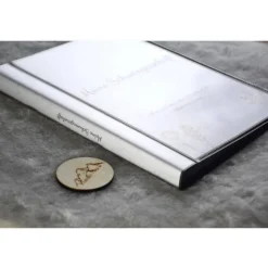 Schwangerschaftsalbum Goldregen – Personalisiertes Einsteckalbum für unvergessliche Schwangerschaftserinnerungen