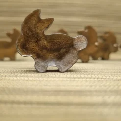 Süße kleine Hasen aus Epoxidharz, 6er Set. Dekoration für den Tisch usw.