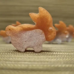 Süße kleine Hasen aus Epoxidharz, 6er Set. Dekoration für den Tisch usw.