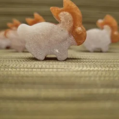 Süße kleine Hasen aus Epoxidharz, 6er Set. Dekoration für den Tisch usw..