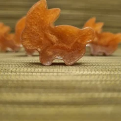 Süße kleine Hasen aus Epoxidharz, 6er Set. Dekoration für den Tisch usw..