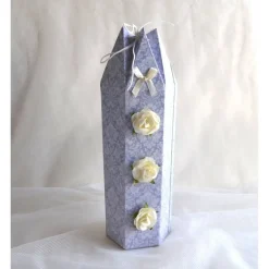 Sechseckbox hoch (Nr. 3) weiß-blau für kleine Flaschen