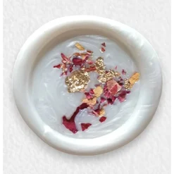 Selbstklebende Wachssiegel mit echten Rosenblüten & Goldflocken – 10 Unikate, handgefertigt, perlmuttweiß, 3cm