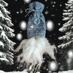 Süßer Wichtel gehäkelt  – Handarbeit Deko