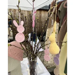 Set 3 Osterhasen gehäkelt Anhänger Frühlings Deko Osterdeko Hase minimalistisch gelb rosa flieder