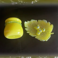 Set aus Blatt  Teddy  und Dose mit Schraubdeckel