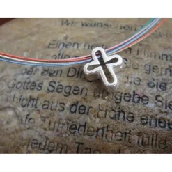 Silber Kreuz auf der Basis des Regenbogens, Geschenke Kommunion  Konfirmation Taufe