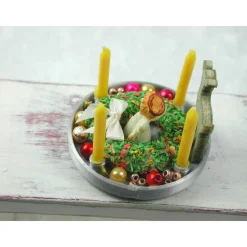 Silber Teller mit Kerzenhalter  aus Kunststoff mit echten gelben Kerzen