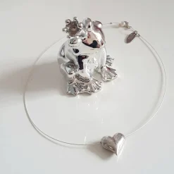 Silberkette mit Herzanhänger, minimalistisch und schlicht