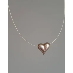Silberkette mit Herzanhänger, minimalistisch und schlicht