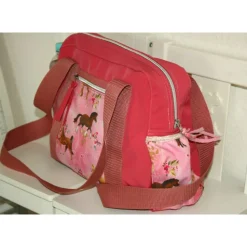 Sporttasche Pferdefreunde, rosagrundiger Softshell mit Pferdemotiv, 4 Außenttaschen, 1 Innentasche,  ca. 34x27cm