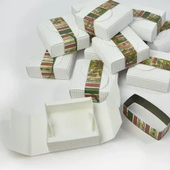 SQUARE BOX - WEISS MIT BAND IN GRÜN