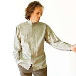 STEHKRAGEN HEMD mit Siebdruck + verdeckte Knöpfe