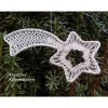 Sternschnuppe mit Klöppelarbeit silberfarben im Metallrahmen Weihnachtsdeko hängend
