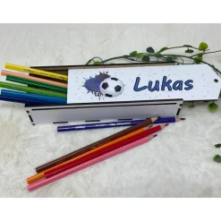 Stiftebox aus Holz personalisiert | Geschenk Einschulung| Federmäppchen Stifte Etui | Stifthalter Fussball Blau