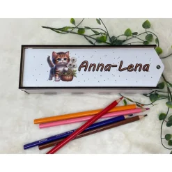 Stiftebox aus Holz personalisiert | Geschenk Einschulung| Federmäppchen Stifte Etui | Stifthalter Katze