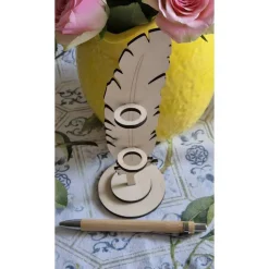 Stiftehalter Feder aus Holz mit personalisierbarem Kugelschreiber – Geschenkidee graviert