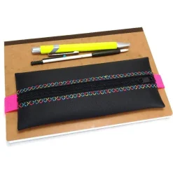 StifteMäppchen mit Gummiband, Kunstleder schwarz, regenbogen bunt Ziernähte, A5 Planer