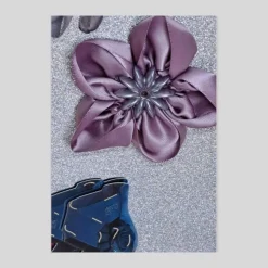 Stilvolle silberne Glitter-Geschenktasche mit 3D-Motiv