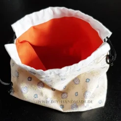 Stoffbeutel mit Zugbändern – Pompadourbeutel aus Vintage Baumwolle, 21 x 22 cm, Handgemacht, Unikat