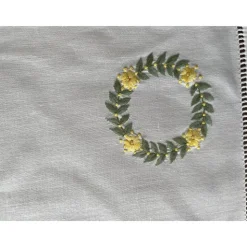 Stoffserviette 40 x 40 cm, bestickt, mit Lochsaum