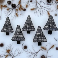 Stofftannenbäume 5er Set bestickt, Baumhänger, Geschenkanhänger