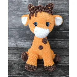 Sunny – handgehäkelte Giraffe, 30 cm hoch