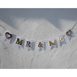 Super edle Girlande zur Hochzeit Mr & Mr in Gold und Weiß auf Wunsch personalisiert mit Wunschnamen Namensgirlande zur H