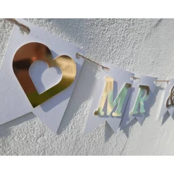 Super edle Girlande zur Hochzeit Mr & Mr in Gold und Weiß auf Wunsch personalisiert mit Wunschnamen Namensgirlande zur H