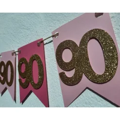 Super elegante Girlande zum 90. Geburtstag in Pink, Rosa und Gold