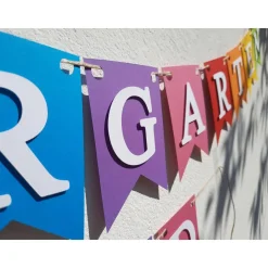 Supercoole Girlande zum Kindergarten Start Bunte Farben mit dem Schriftzug Kindergartenkind handgefertigt