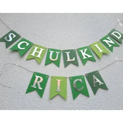 Supercoole Girlande zum Schulanfang auf Wunsch personalisiert Schulkind Dekoration in Grün und Silber