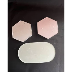 Tablett  aus Raysin