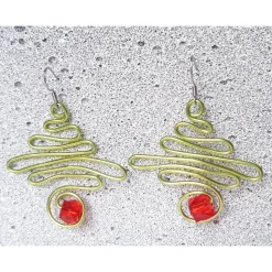 Tannenbaum Ohrringe mit rotem Schmuckstein