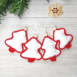 Tannenbaumanhänger, Christbaumschmuck, gehäkelt 100 % Baumwolle / als Dekoration zu Weihnachten, Türschmuck, Adventschmu