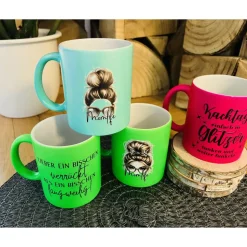 Tassen lustige Sprüche Kaffeetasse Kaffeebecher „Momlife“ „Kacktage in Glitzer…“ Geschenk Mama Mutter Freundin Neon