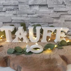 Taufe Tischdeko aus Raysin – Personalisierte Deko & Geschenkideen für Jungen & Mädchen