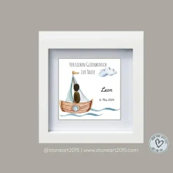 Taufgeschenk Junge • Steinbild Taufe • Personalisiertes Geschenk zur Taufe mit Boot & Rahmen
