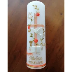 Taufkerze Kreuz Ranke Taube Kelch Mädchen Handarbeit keine Folie handgearbeite Wachsverzierungen und Beschriftungen