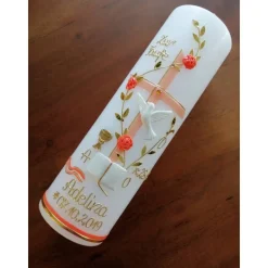 Taufkerze Kreuz Ranke Taube Kelch Mädchen Handarbeit keine Folie handgearbeite Wachsverzierungen und Beschriftungen