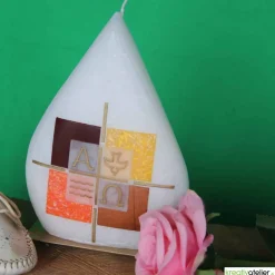 Taufkerze mit Kreuz und den Symbolen Welle, Taube, Alpha, Omega auf 4 Kacheln, besondere Form, für Jungen oder Mädchen