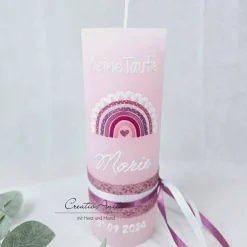Taufkerze Rustikkerze Rosé verziert mit Regenbogen Herzen