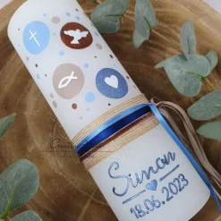 Taufkerze Rustikkerze Weiß verziert mit Kreisen und christlichen Symbolen