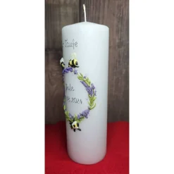 Taufkerze 25x8 - Lavendel, Bienen - Handverziert -
