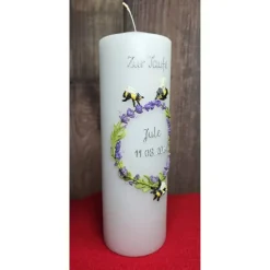 Taufkerze 25x8 - Lavendel, Bienen - Handverziert -