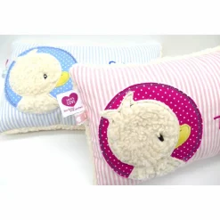 Taufkissen Ente - Süßes Entchen im Doodlekreis mit gesticktem Wunschnamen