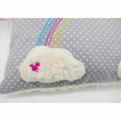 Taufkissen Regenbogen mit gesticktem Namen