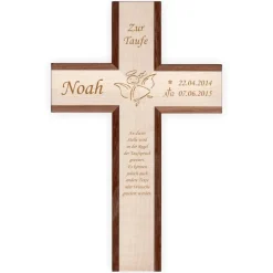 Taufkreuz aus Holz mit individueller Gravur