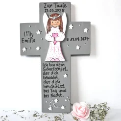 Taufkreuz Schutzengelkreuz 3D Mädchen personalisiert – Handgemachtes Holzkreuz als Taufgeschenk